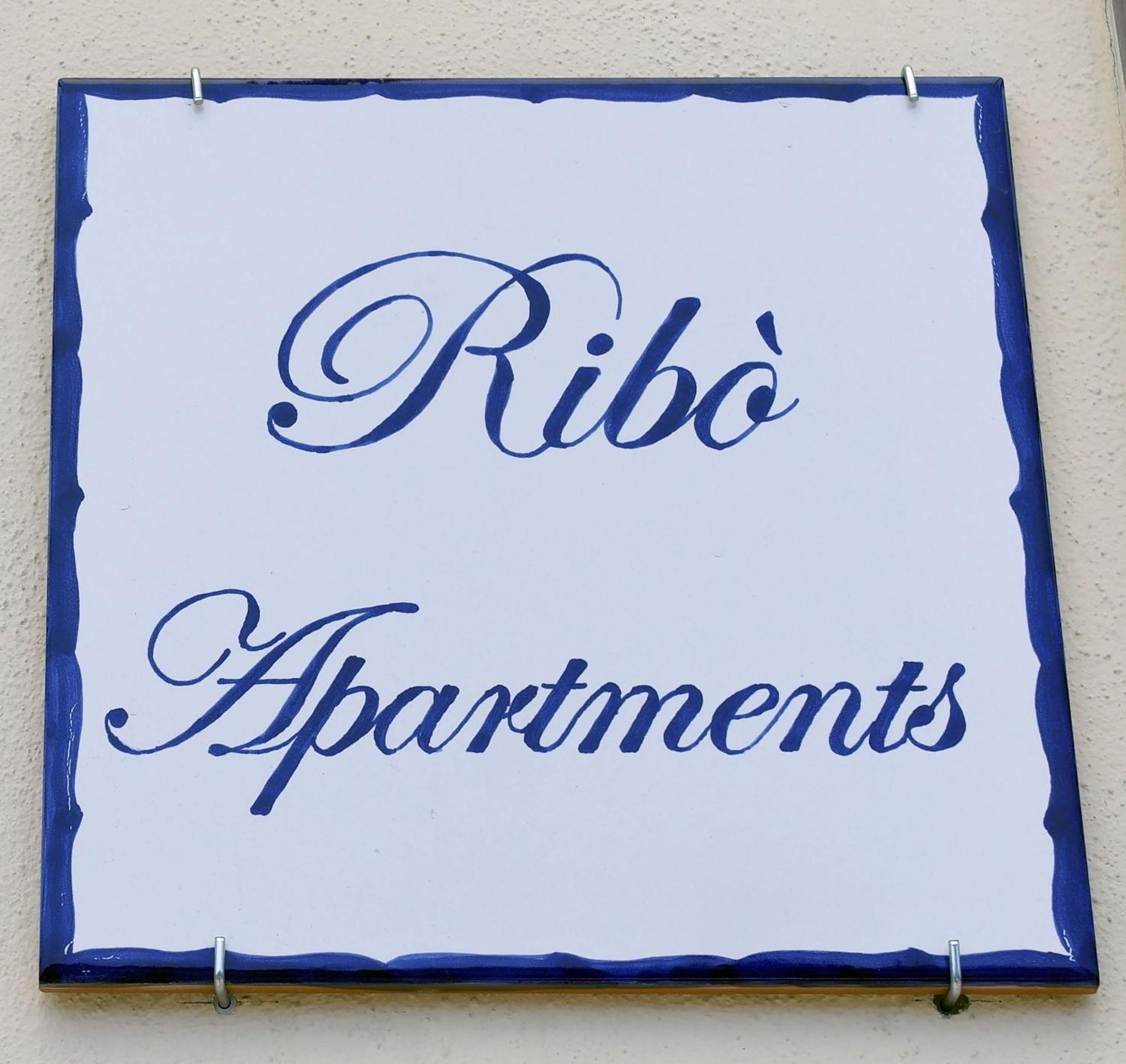 Ribo Apartments 安格里 外观 照片